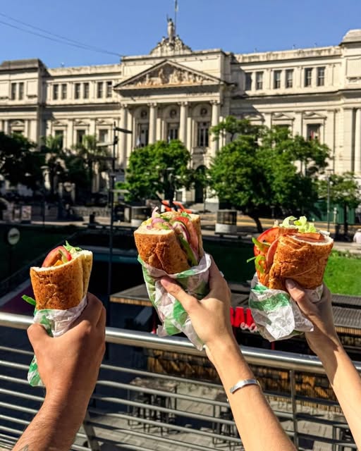 Estudiar, rendir, repetir… y meter un Subway en el medio. ¡Plan perfecto para cerrar abril!