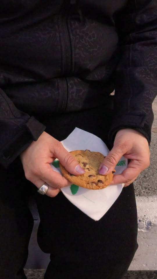 Y así transformamos una galletita en dos